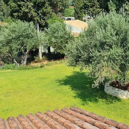 Entire In Ypsos - 10 Guests - Private Homestay Dassia (Corfu)