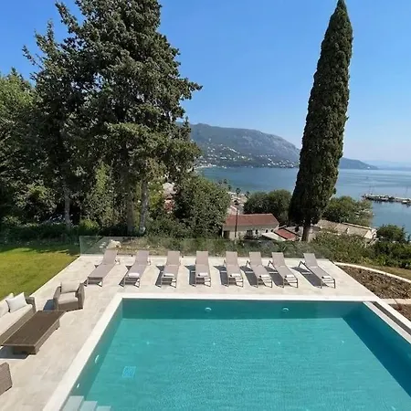Homestay Entire In Ypsos - 10 Guests - Private Dassia (Corfu)